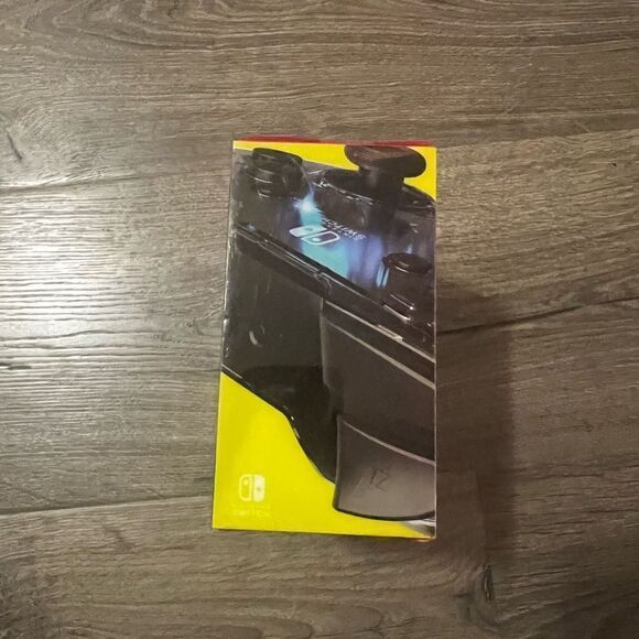 PDP Nintendo Switch Afterglow Wireless Deluxe Controller - Picture 3 of 3